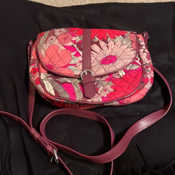 Vera Bradley Handbags - Vera Bradley bag